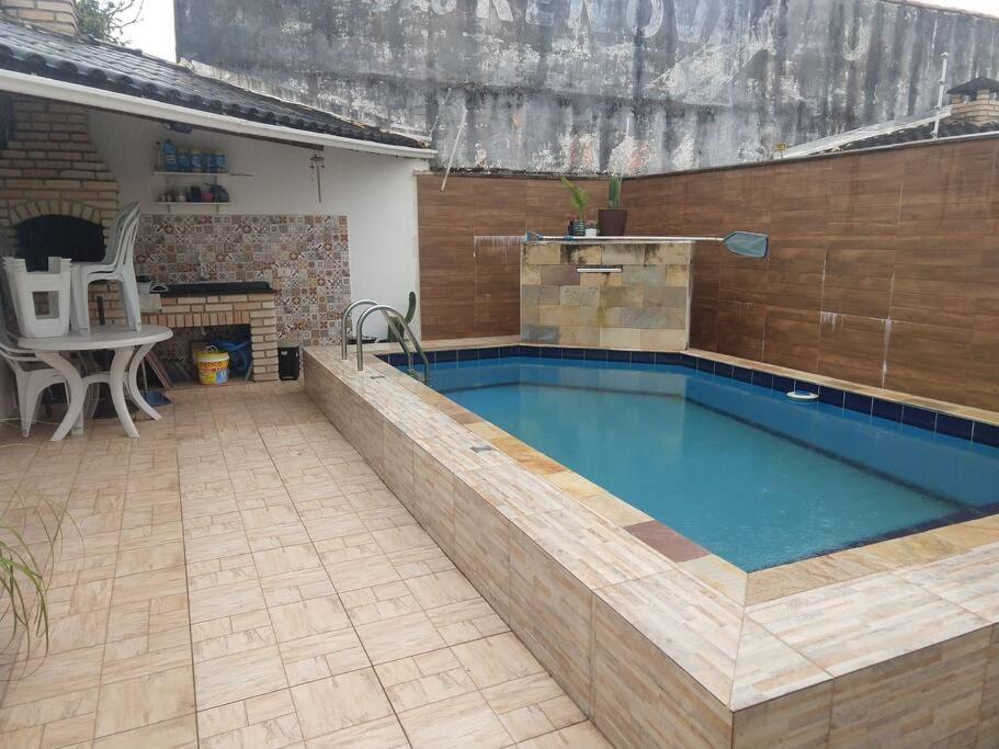 Casa Em Itanhaem Com 2 Quartos Garagem P 2 Carros, Churrasqueira, Piscina 200 M Da Praia Ngoại thất bức ảnh