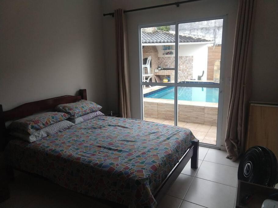 Casa Em Itanhaem Com 2 Quartos Garagem P 2 Carros, Churrasqueira, Piscina 200 M Da Praia Ngoại thất bức ảnh